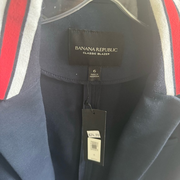 Navy Blue Banana Republic Blazer with Accent collar - Picture 2 of 2